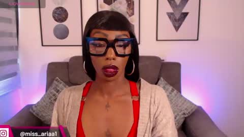 Emilie Diaz online show from July 10, 4:18 pm
