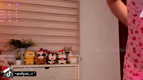 Julieta Arboleda   but i like call me esme online show from December 3, 9:50 pm