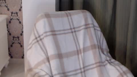 Snapshot of missjenny7 chatting on October 21, 9:52 pm MissJenny7 online show from October 21, 9:52 pm