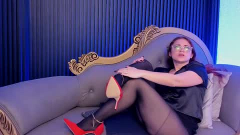 Snapshot of misskathyfox chatting on September 15, 8:38 pm misskathyfox online show from September 15, 8:38 pm