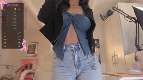 Ania online show from March 4, 1:49 pm