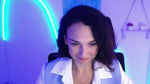 Snapshot of misskristyyy chatting on October 18, 11:24 am Christina online show from October 18, 11:24 am