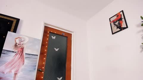 Lullu online show from March 18, 2:33 pm