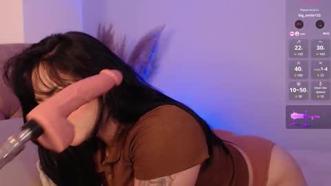 Snapshot of missmariana_ chatting on October 4, 1:11 am missmariana_ online show from October 4, 1:11 am