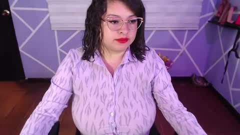 Miia online show from July 28, 3:21 pm