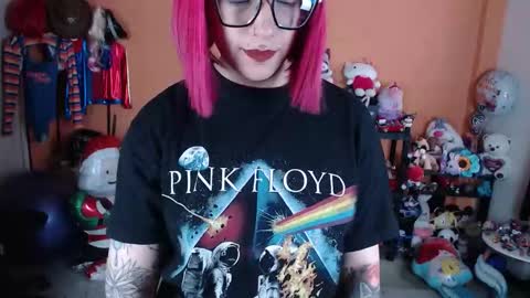 Miss Mia online show from December 1, 7:38 pm