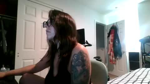 MissMona online show from June 19, 10:30 am
