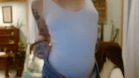 Snapshot of missmoonmagic13 chatting on October 12, 12:46 am Maxxx online show from October 12, 12:46 am