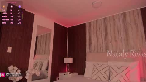 Snapshot of missnataly_ chatting on October 21, 9:52 pm Nataly Rivas online show from October 21, 9:52 pm