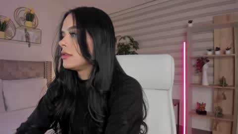 Snapshot of missnataly_ chatting on February 20, 11:31 am Nataly Rivas online show from February 20, 11:31 am