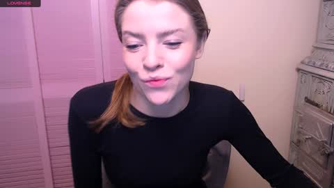 Olivia online show from December 22, 7:44 am