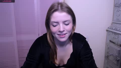Olivia online show from December 17, 1:38 pm