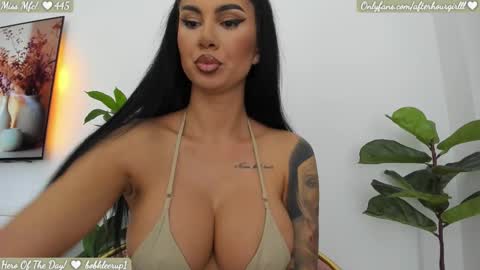 Snapshot of misspinkroom chatting on September 23, 7:56 pm Renata online show from September 23, 7:56 pm
