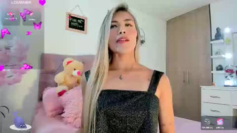 Snapshot of misssofiia_7 chatting on September 25, 4:55 am ... Independent model online show from September 25, 4:55 am