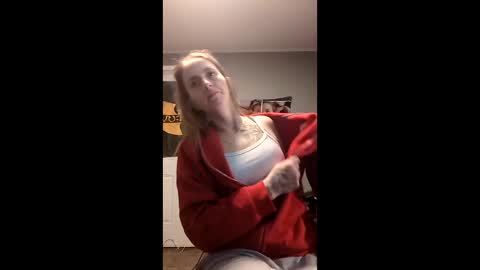 Miss Trouble online show from December 18, 5:23 am