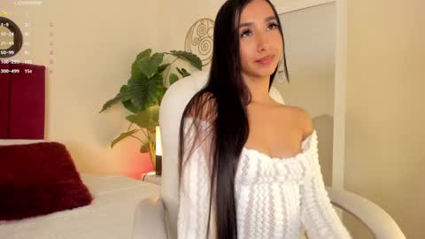 Snapshot of missvaleriaa chatting on December 24, 10:33 am Valeria Davila online show from December 24, 10:33 am