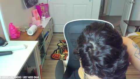 V Nessa online show from October 17, 2:37 am