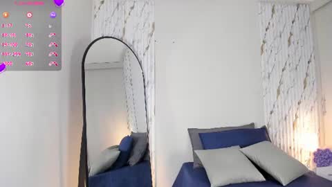 missvioleet online show from June 9, 7:24 pm