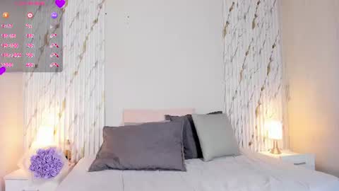 missvioleet online show from July 28, 8:52 pm