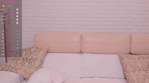 missxcaprice online show from September 19, 6:34 am