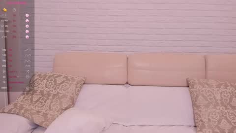 missxcaprice online show from March 9, 12:53 pm