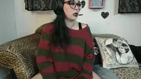 Missy Dee online show from February 19, 8:47 am