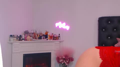 Snapshot of missycrystal chatting on October 11, 6:54 pm Crystal online show from October 11, 6:54 pm