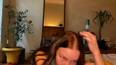 Snapshot of misszlataa chatting on September 24, 10:36 am Zlata online show from September 24, 10:36 am