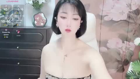 Mist Lili online show from June 15, 1:22 pm