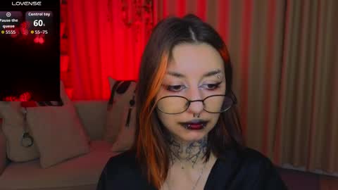 Marcelline online show from April 7, 4:47 am