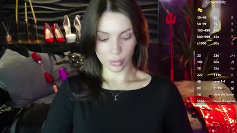 Darsy online show from October 21, 1:48 pm