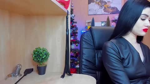 Snapshot of mistress_kristi chatting on December 28, 11:16 pm Mistress Kristi online show from December 28, 11:16 pm