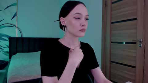 Mistress Mia online show from October 7, 1:43 am