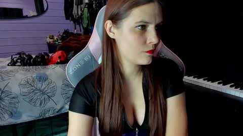 Dirty Priest and Ivi online show from December 15, 9:20 pm