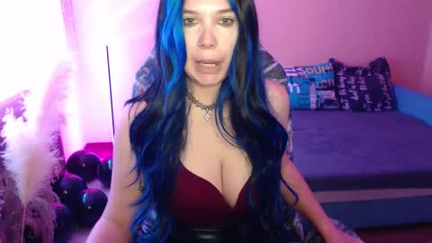 Miss Bailey online show from November 2, 1:25 pm