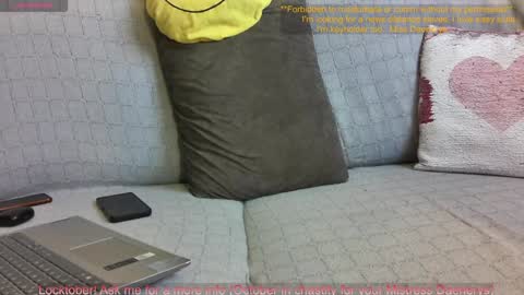 Snapshot of mistressdaenerys chatting on January 8, 8:49 am Mistress Daenerys online show from January 8, 8:49 am