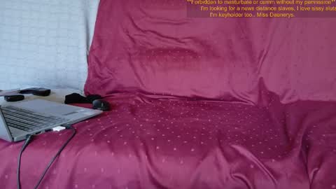 Snapshot of mistressdaenerys chatting on September 24, 8:13 am Mistress Daenerys online show from September 24, 8:13 am