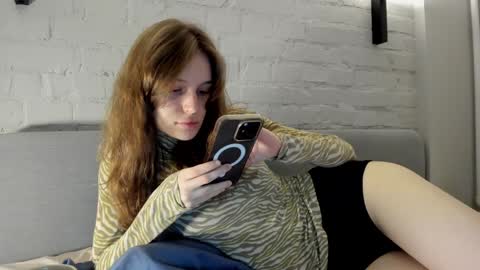 Snapshot of mistresselizy chatting on December 6, 5:33 pm mistresselizy online show from December 6, 5:33 pm