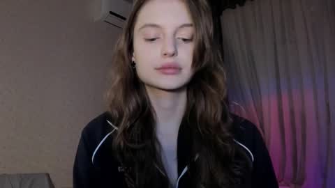 Snapshot of mistresselizy chatting on February 11, 8:10 pm mistresselizy online show from February 11, 8:10 pm