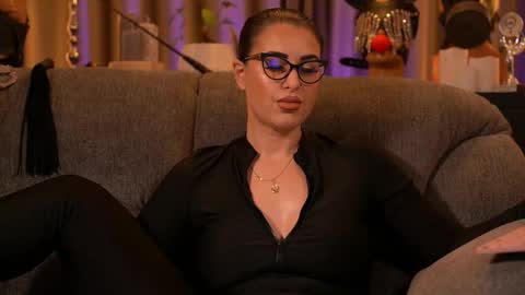 Mistress Kelly online show from November 24, 12:23 am