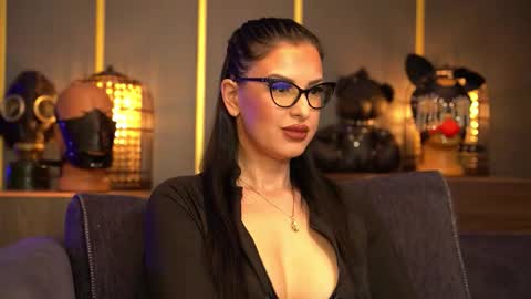 Mistress Kelly online show from March 19, 10:47 pm