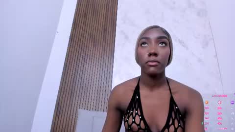 mistt_miaa online show from July 21, 7:14 pm