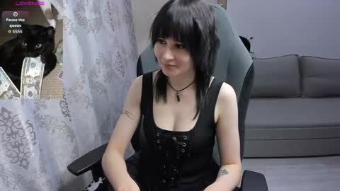 misty_dark online show from April 9, 11:26 am