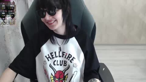 Snapshot of misty_dark chatting on September 12, 2:02 pm misty_dark online show from September 12, 2:02 pm