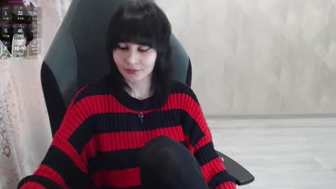 Snapshot of misty_dark chatting on September 17, 9:51 am misty_dark online show from September 17, 9:51 am