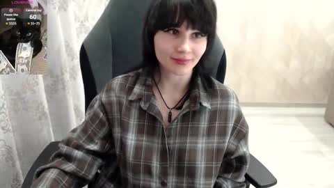 Snapshot of misty_dark chatting on October 6, 10:54 am misty_dark online show from October 6, 10:54 am