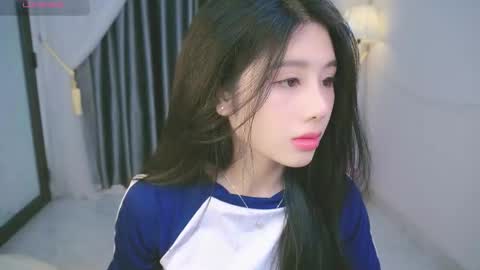 Snapshot of mit2244 chatting on October 30, 4:04 am Mt online show from October 30, 4:04 am