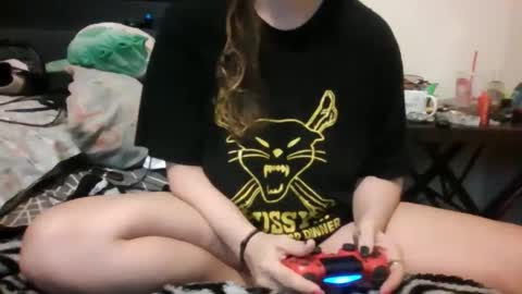 miztrezk online show from September 19, 1:04 am