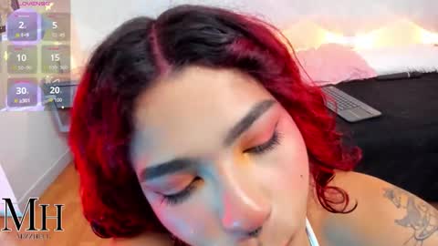 mizzhell_ online show from November 27, 3:04 pm