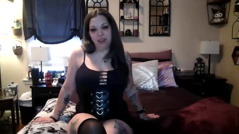 Mizz Katt online show from January 13, 4:22 pm